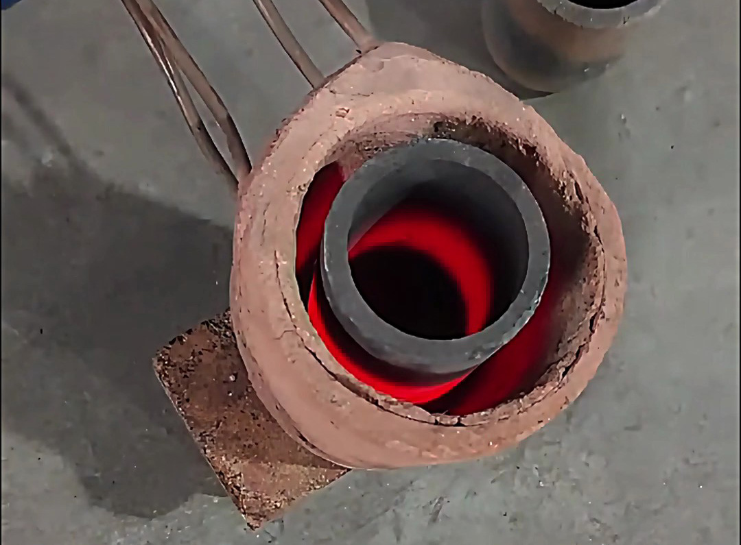 海拓小型中高頻熔煉爐：幾分鐘熔盡多類金屬，珠寶 / 實(shí)驗(yàn)室 / 教學(xué)全適配！