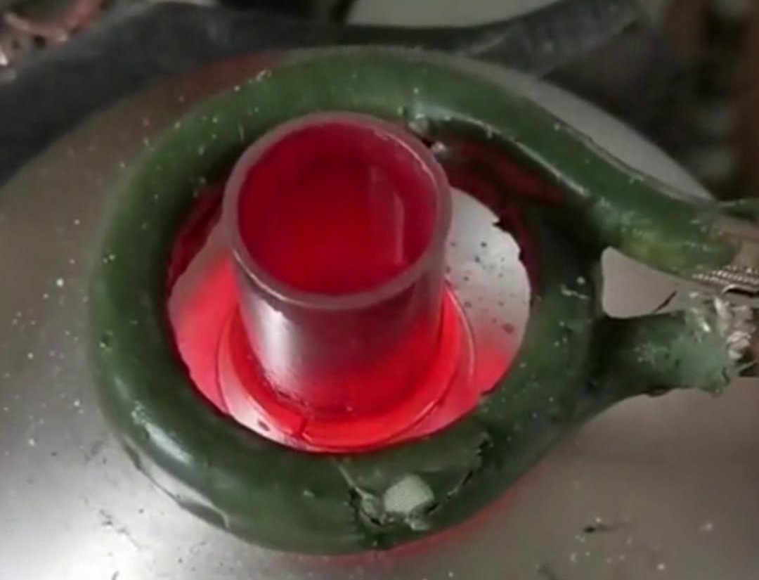 高頻焊機(jī)，不單純只是焊接銅管鋁管，還可以焊接不銹鋼鐵更各類異種金屬釬焊