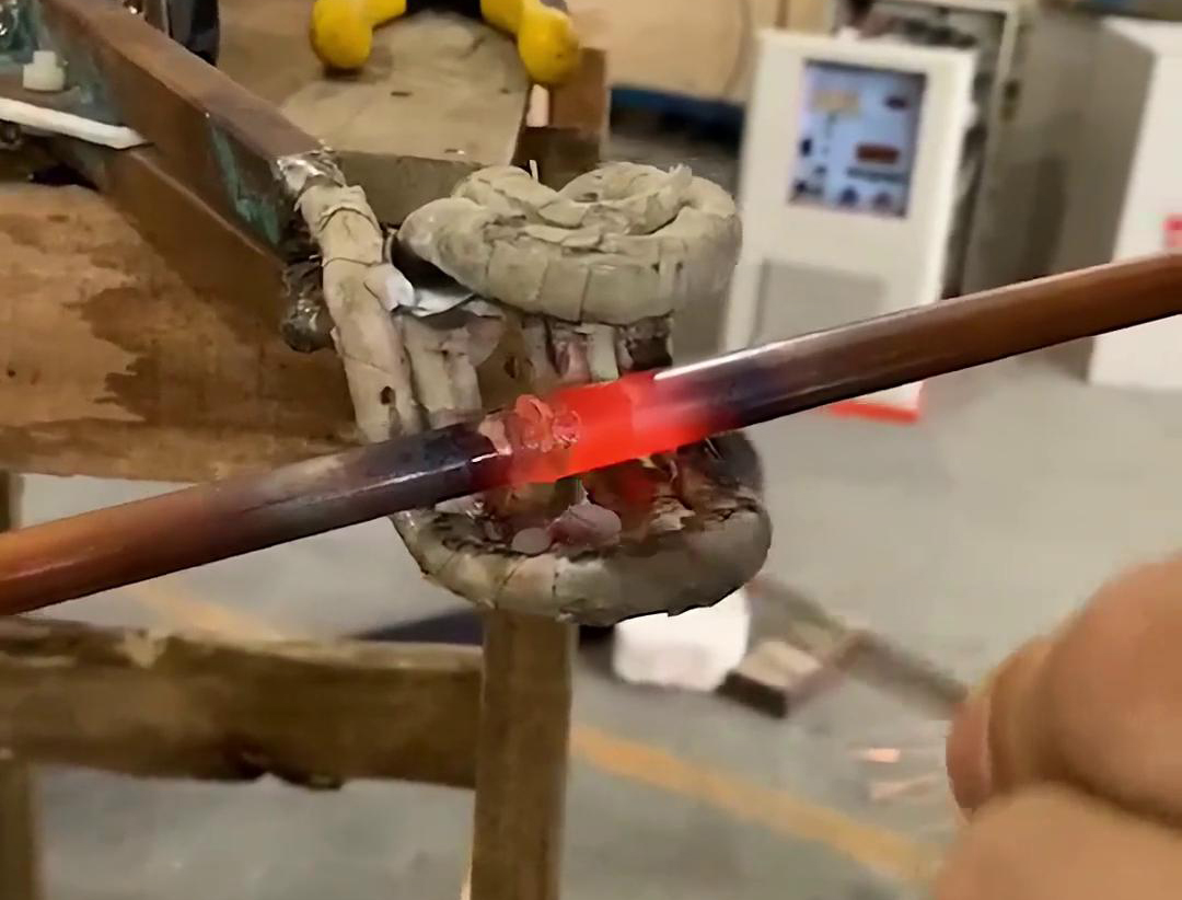 手持式高頻焊機，橫豎焊接銅管，方便操作